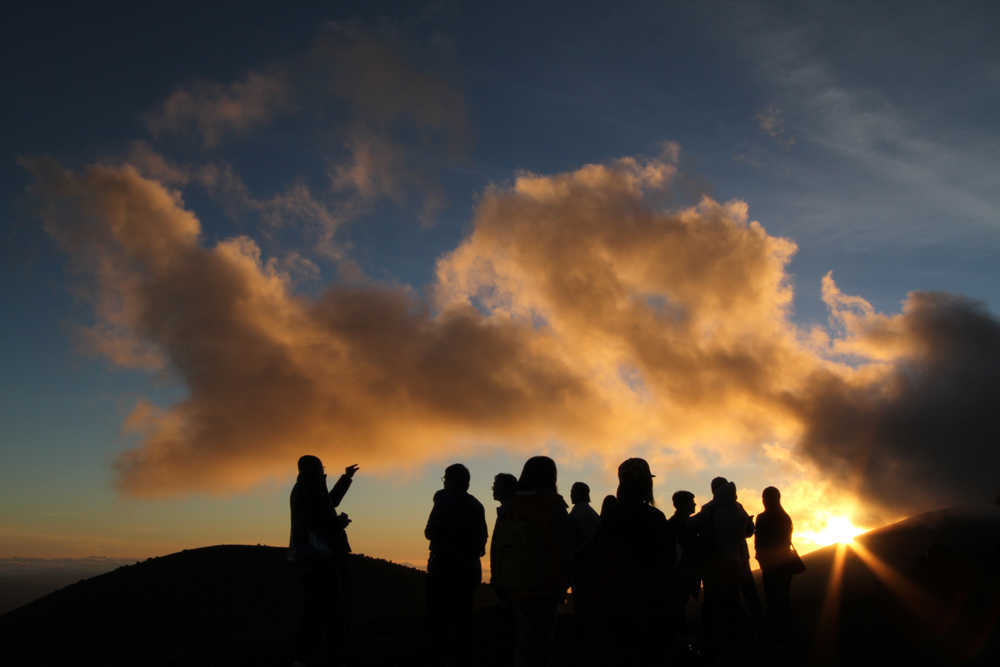 paes_students_at_sunset_on_mauna_kea.jpg